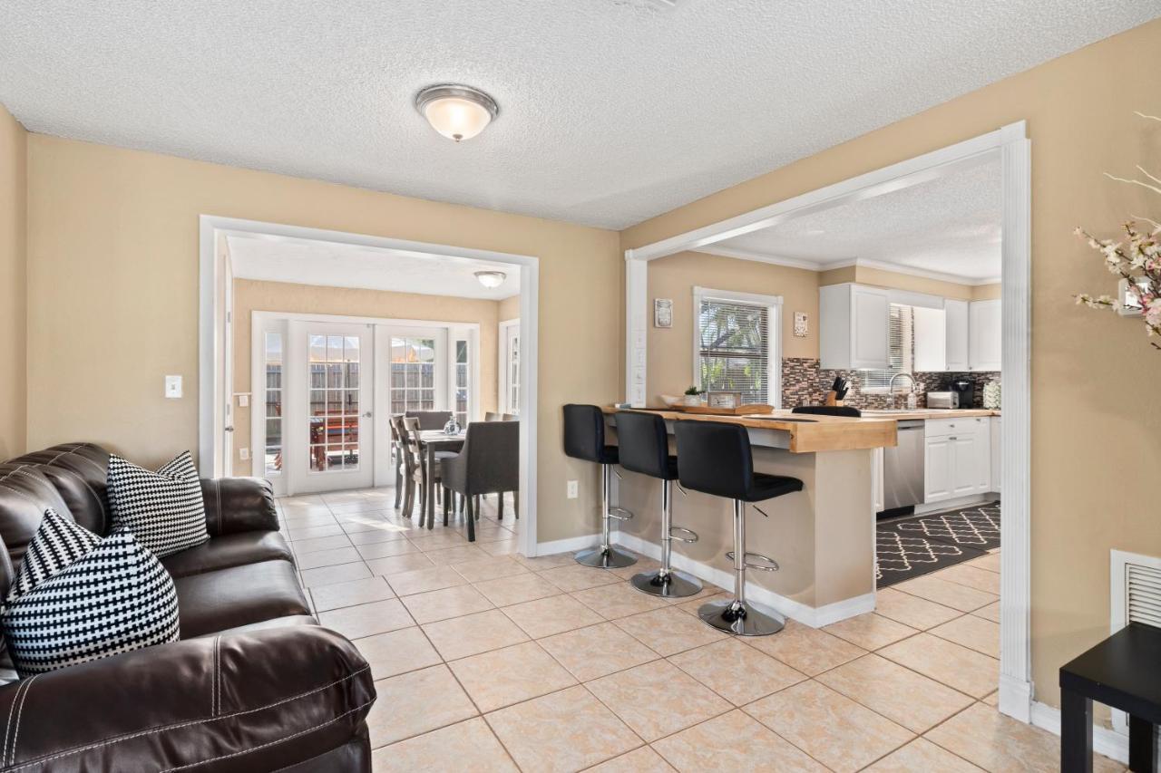 Cozy Family Getaway. Heated Pool And Spa Bradenton Exterior photo